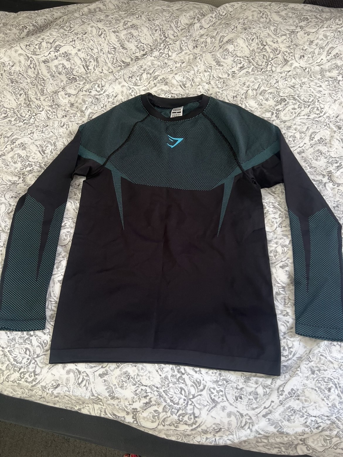 Gymshark Onyx V5 Long Sleeve (nesten ny)